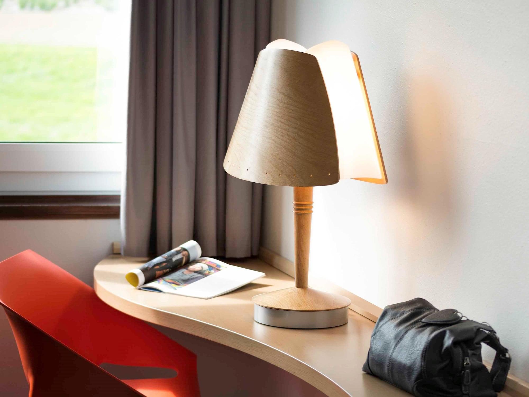 Ibis 3 Lacs Neuchatel Thielle Exterior foto