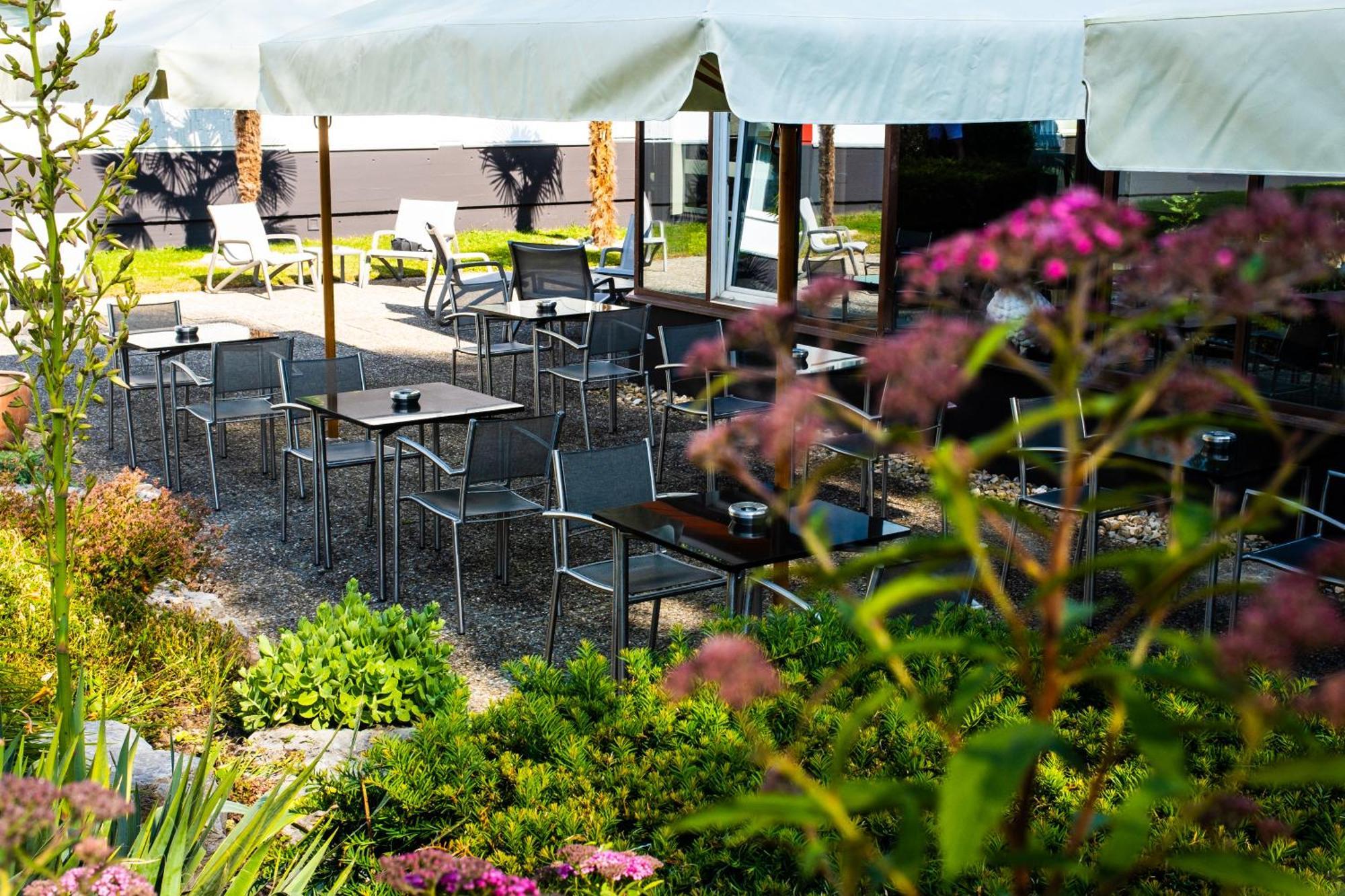 Ibis 3 Lacs Neuchatel Thielle Exterior foto