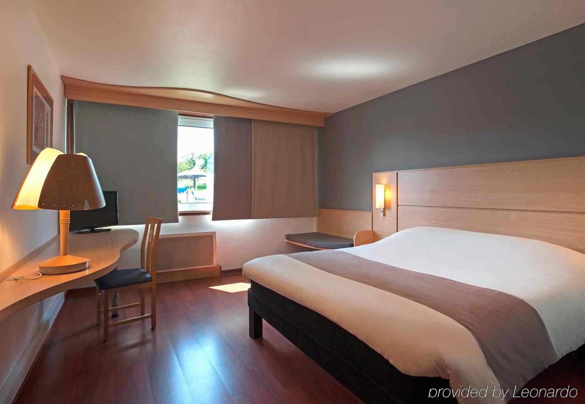 Ibis 3 Lacs Neuchatel Thielle Exterior foto