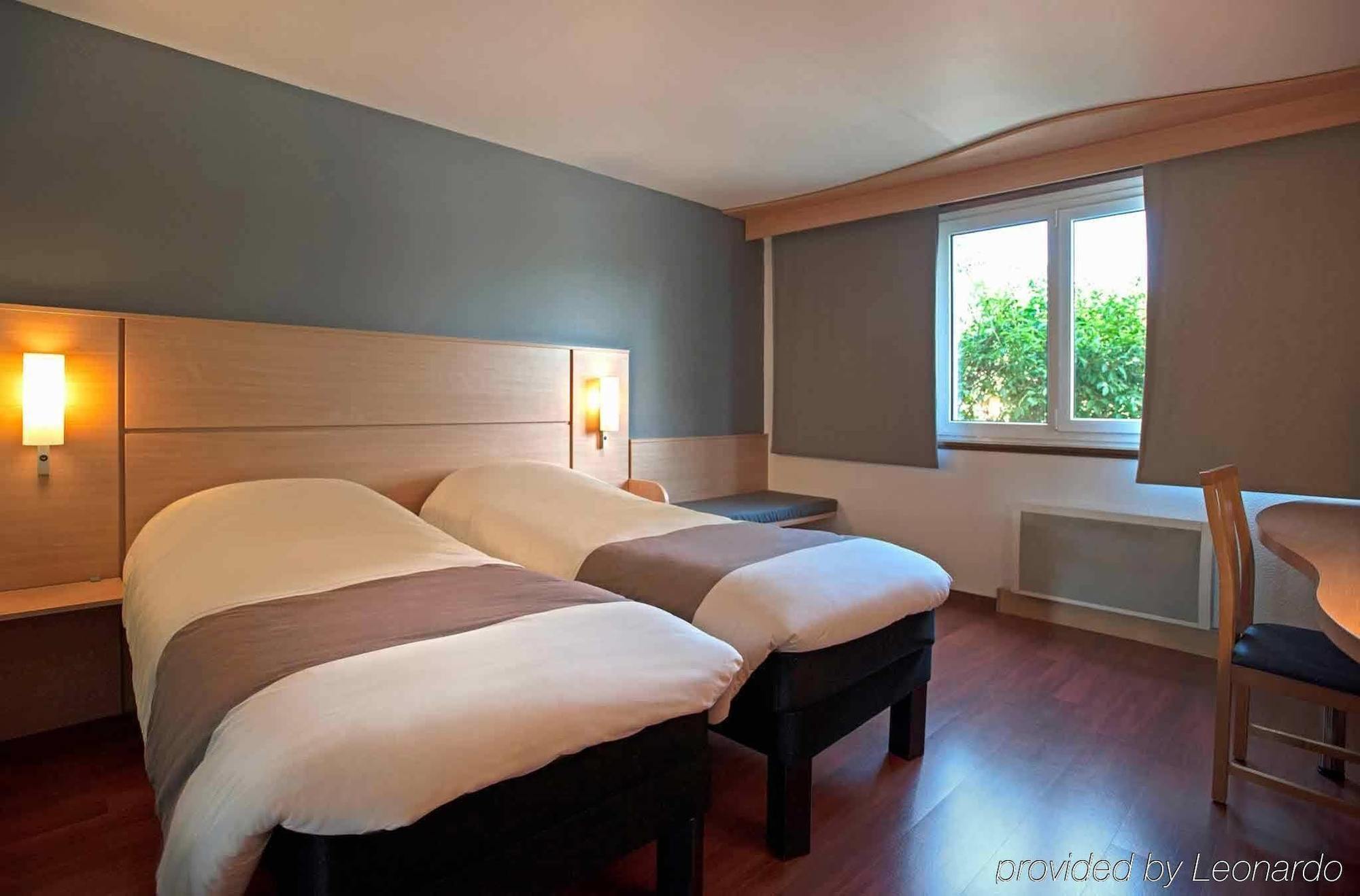 Ibis 3 Lacs Neuchatel Thielle Exterior foto